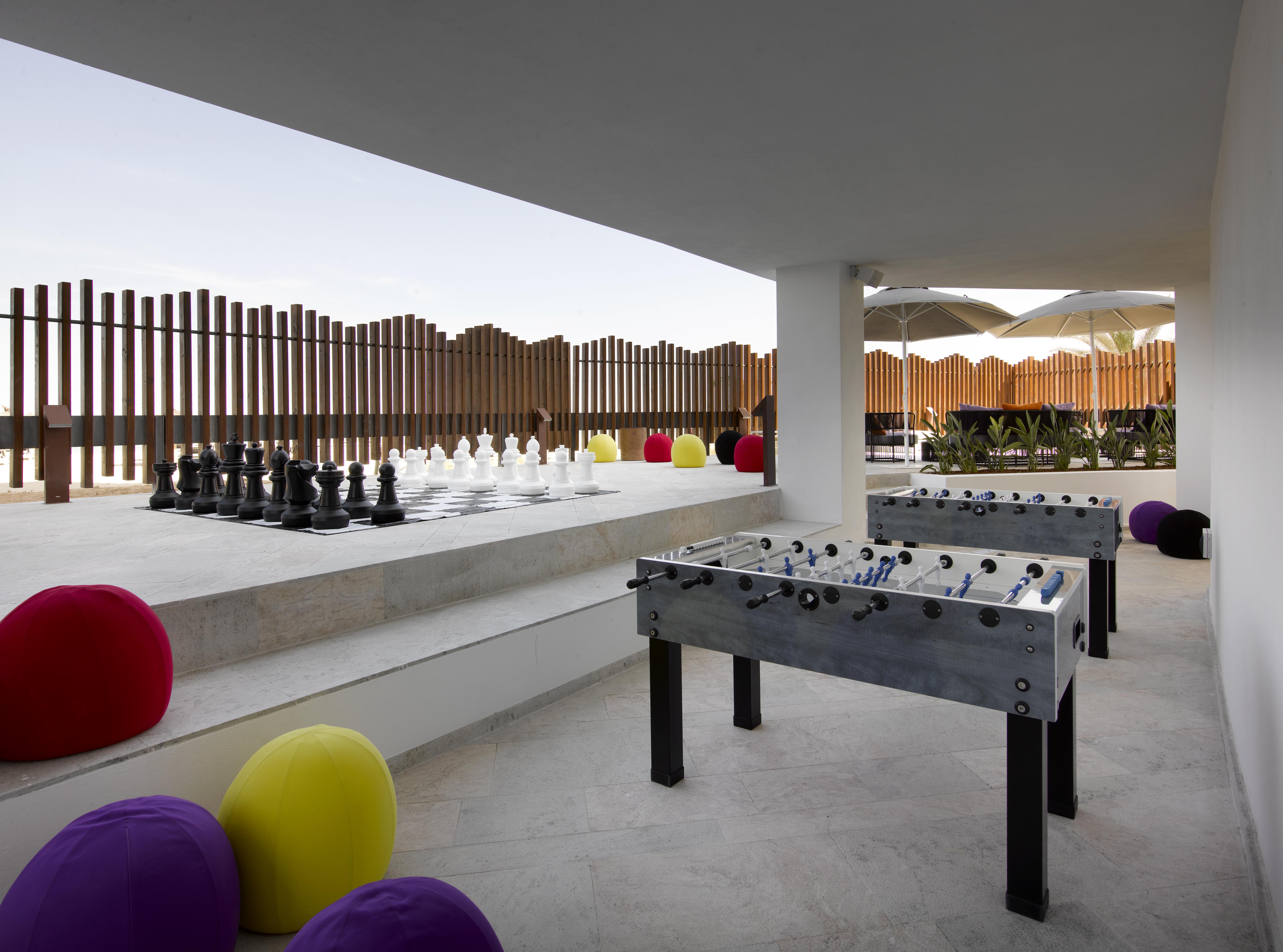 Hard Rock Hotel Ibiza Playa d'en Bossa Ngoại thất bức ảnh The game room
